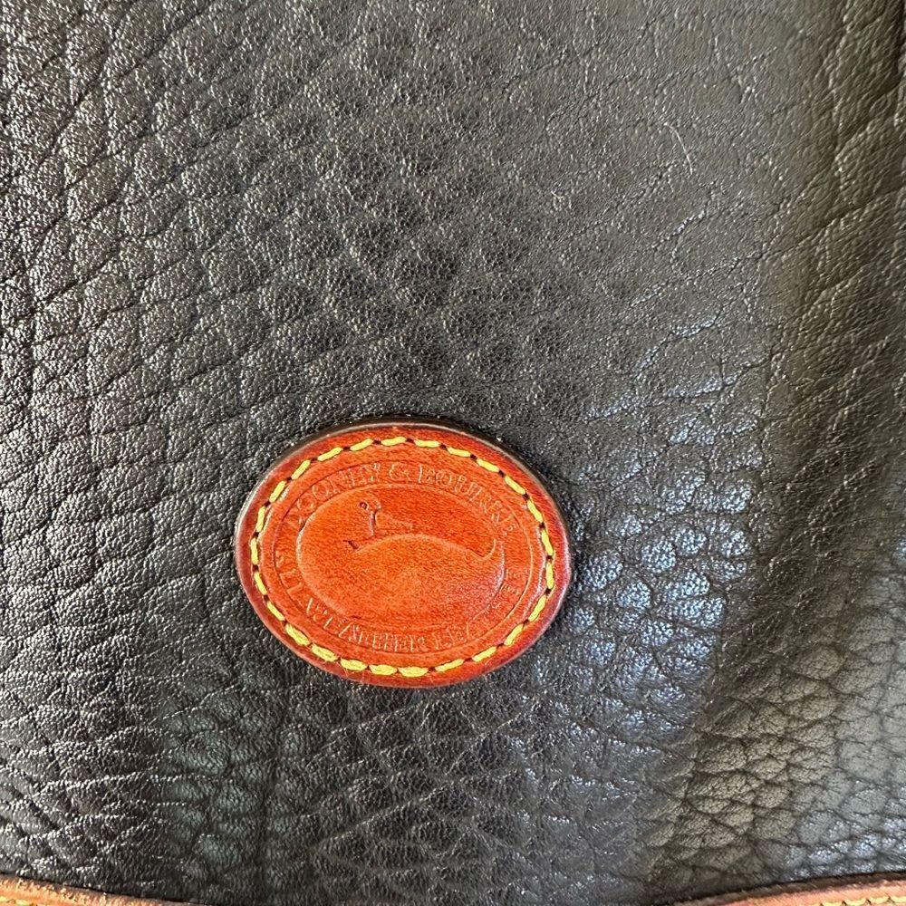 Dooney & Bourke Vintage Shoulder Bag All Weather Pebbeled Leather Dome Top Black - Picture 6 of 12